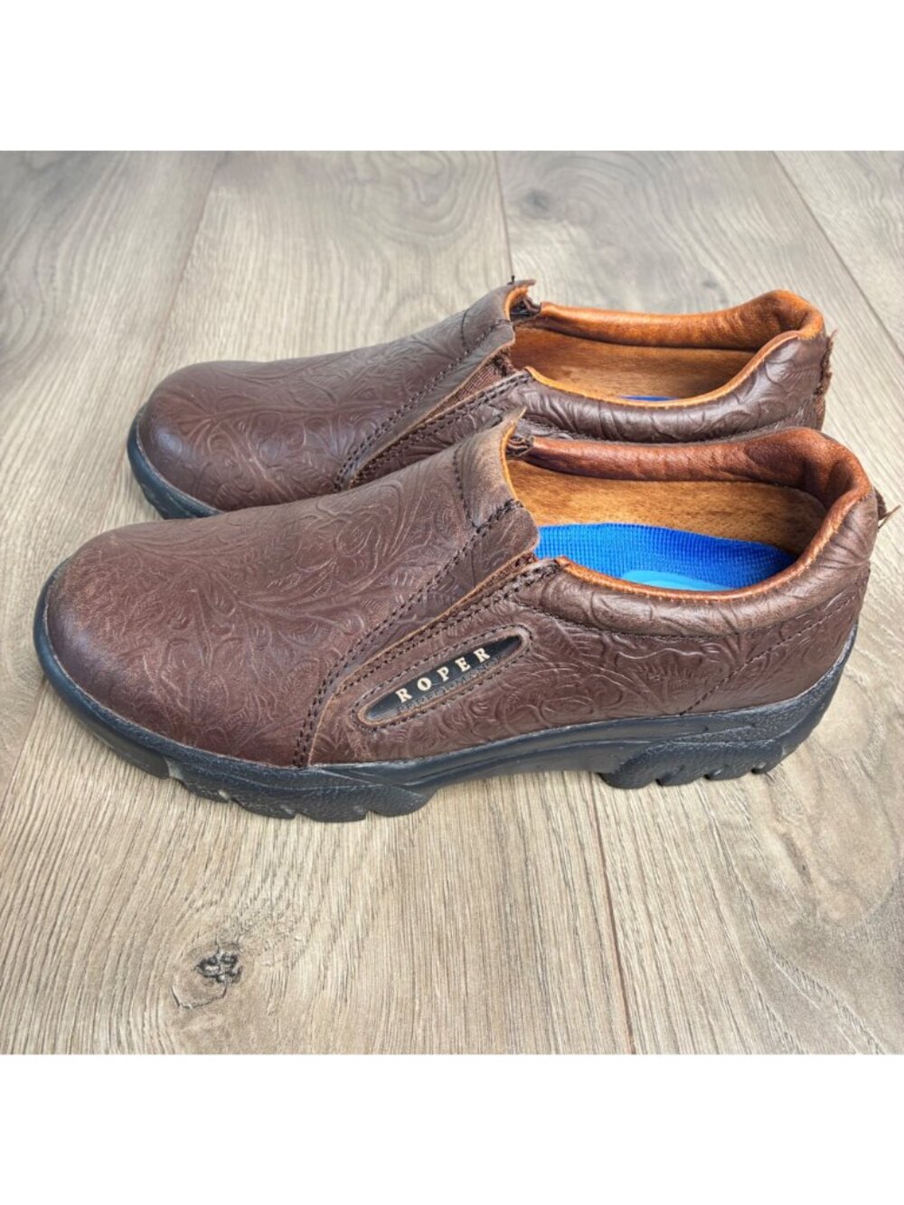 Roper Performance Slip On Shoes Womens 8 Brown Tooled Floral Leather Clogs Mocs - Picture 2 of 9